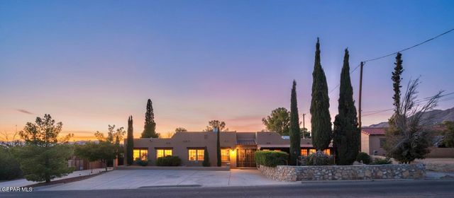 1007 KERBEY Avenue, El Paso, TX 79902