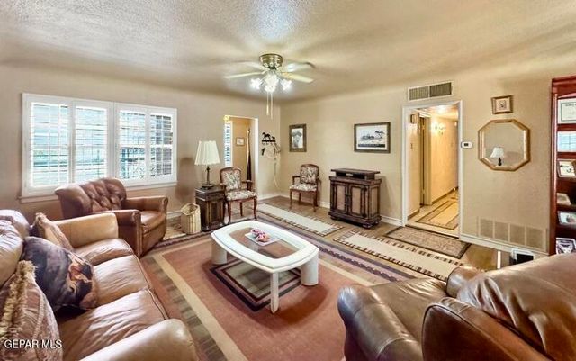 1007 KERBEY Avenue, El Paso, TX 79902