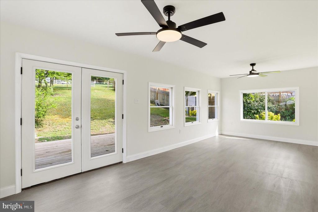 Image 15 of property listing at 15411 SHAMROCK RD SW, Cresaptown, MD 21502