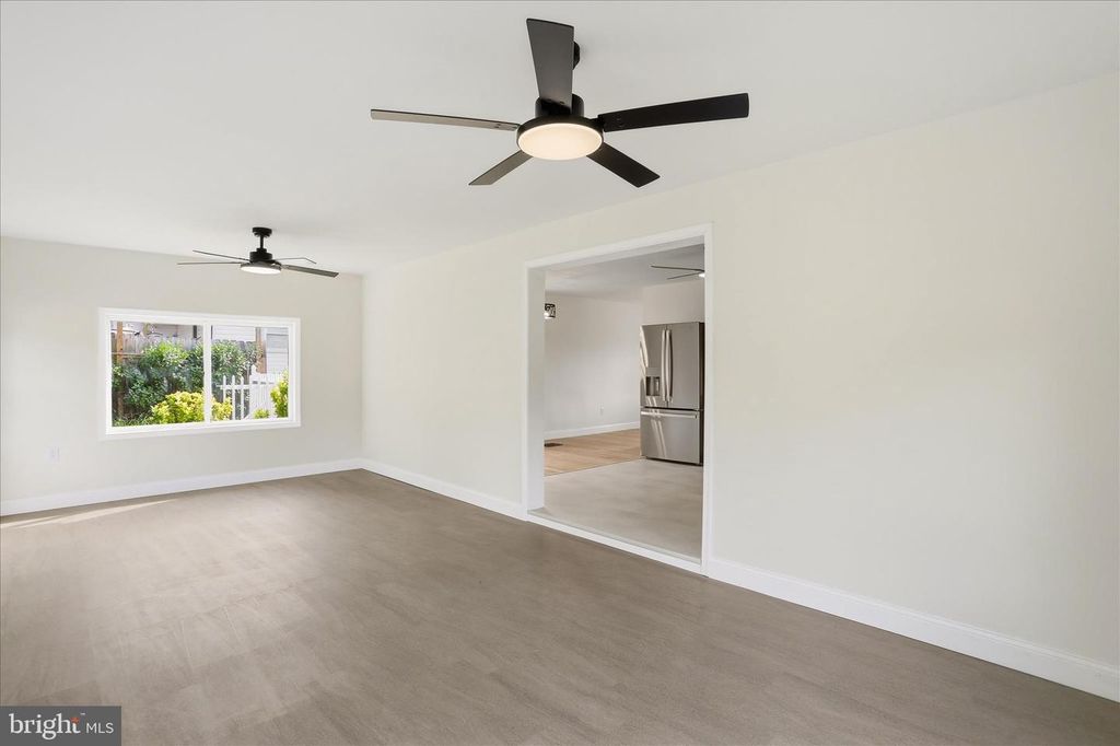 Image 16 of property listing at 15411 SHAMROCK RD SW, Cresaptown, MD 21502
