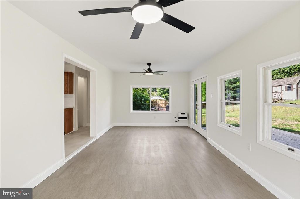 Image 17 of property listing at 15411 SHAMROCK RD SW, Cresaptown, MD 21502