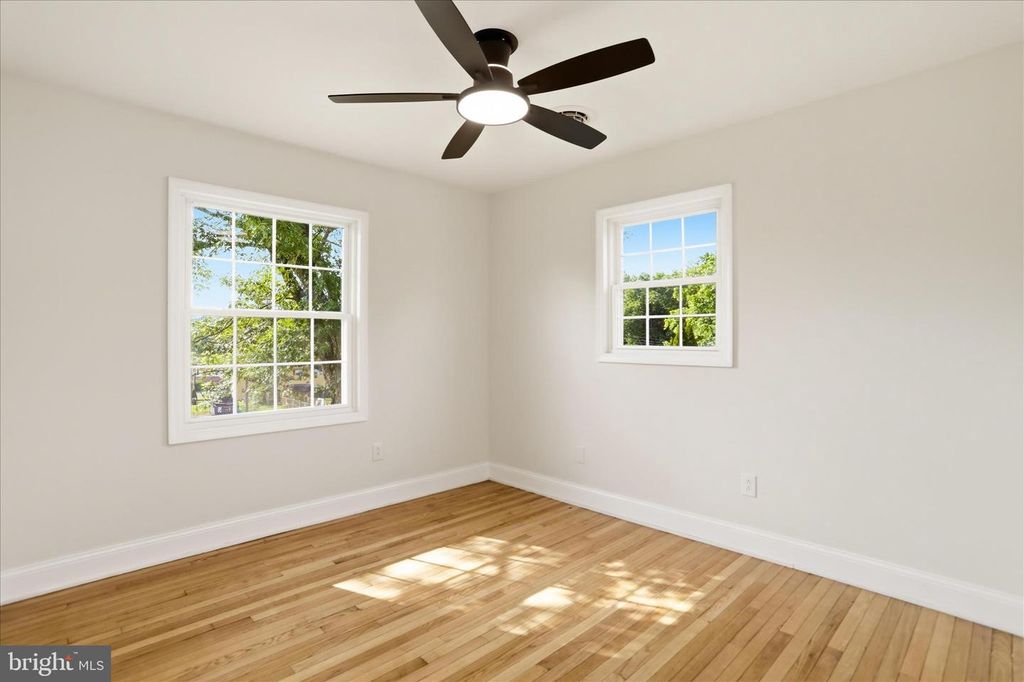 Image 27 of property listing at 15411 SHAMROCK RD SW, Cresaptown, MD 21502