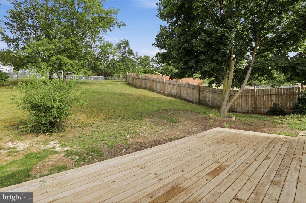 Image 35 of property listing at 15411 SHAMROCK RD SW, Cresaptown, MD 21502