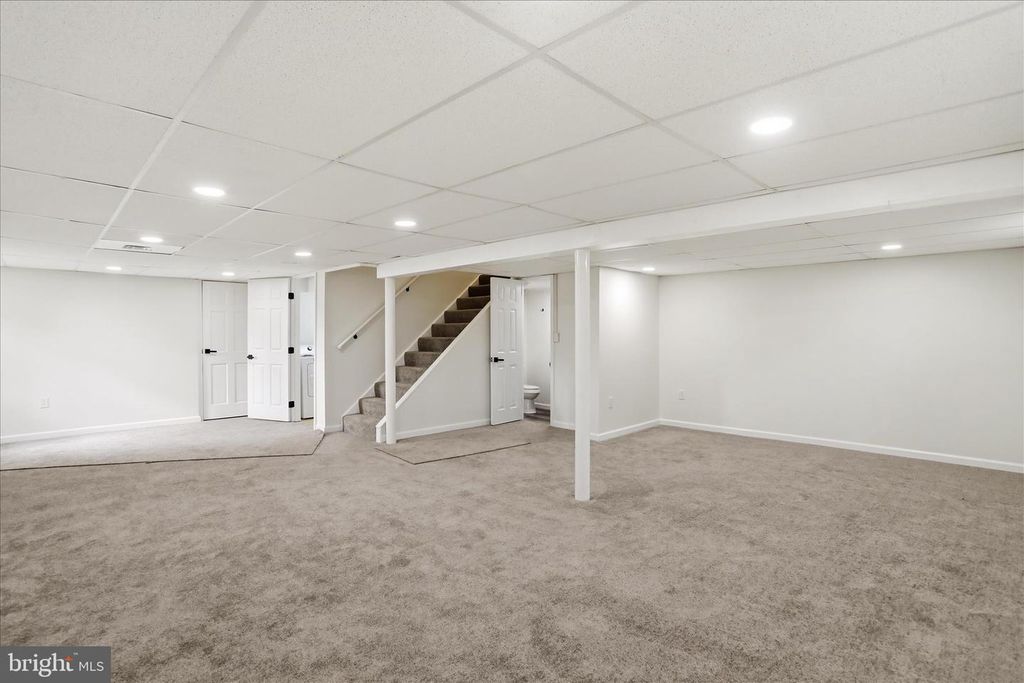 Image 6 of property listing at 15411 SHAMROCK RD SW, Cresaptown, MD 21502