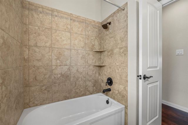 20726 Arrow Falls Lane, Richmond, TX 77407