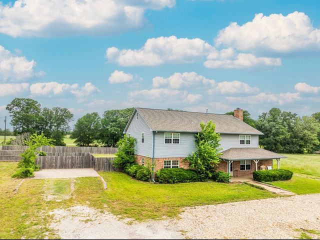 1100 County Road 12200, Paris, TX 75462