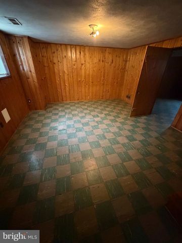 4848 CARMELLA DR, Halethorpe, MD 21227