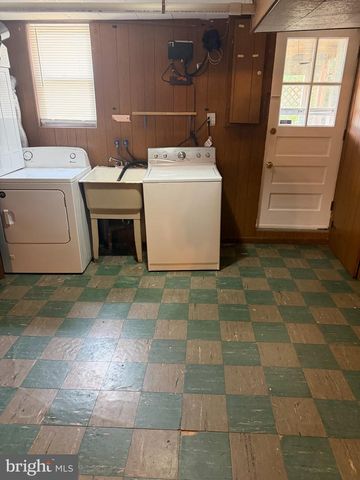 4848 CARMELLA DR, Halethorpe, MD 21227