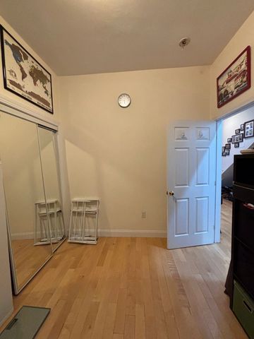 209 Harvard St. 1, Cambridge, MA 02139