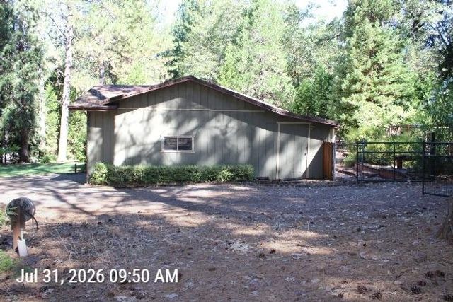 5553 Happy Pines Ct, Foresthill, CA 95631