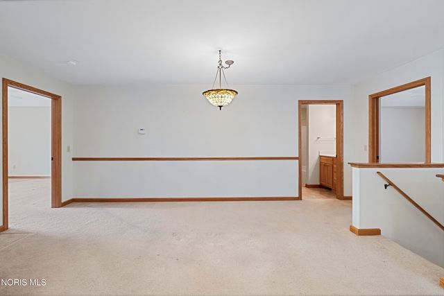 1706 Daniel Drive, Millbury, OH 43447