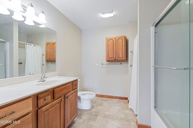 1706 Daniel Drive, Millbury, OH 43447