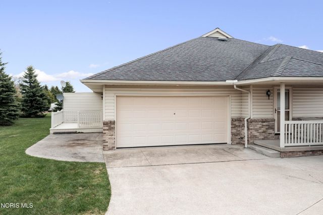 1706 Daniel Drive, Millbury, OH 43447