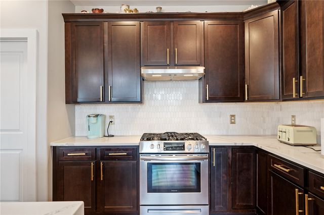 305 Ellsberry Way, Greer, SC 29651