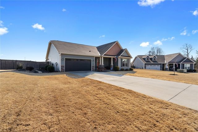 305 Ellsberry Way, Greer, SC 29651