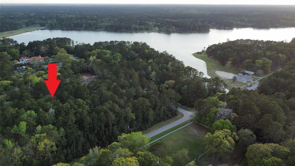 19103 Country Lake Dr, Magnolia, TX 77355