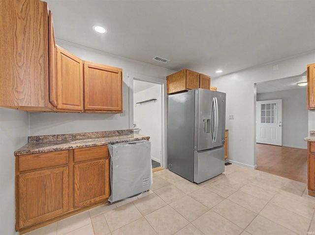 1000 Hastings Lane, Mount Vernon, IN 47620