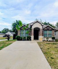 3201 Bois D Arc Street, Greenville, TX 75401