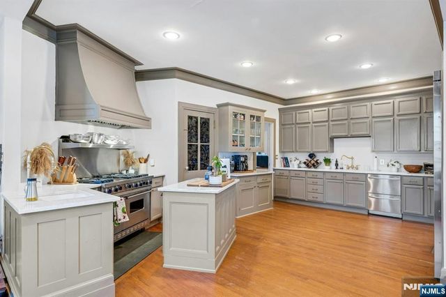 60 Wildwood Avenue, West Orange, NJ 07052