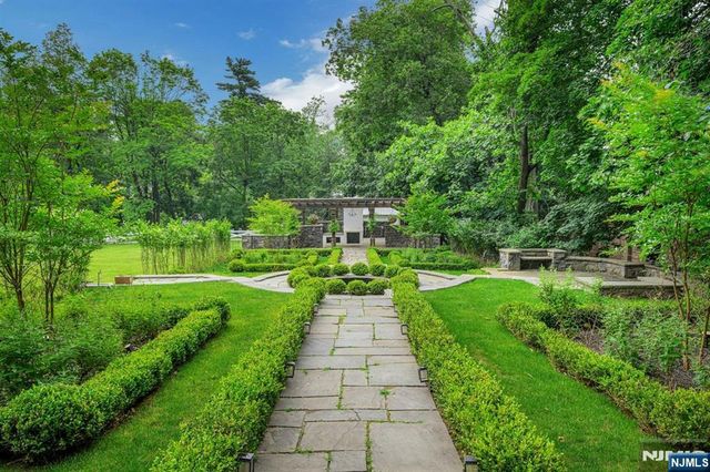 60 Wildwood Avenue, West Orange, NJ 07052