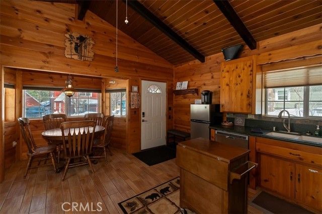 39975 Ohio Lane, Big Bear Lake, CA 92315
