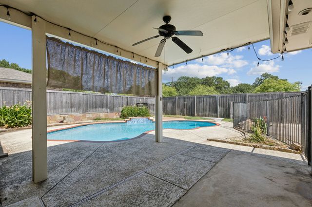 2324 Ridgewood, Bedford, TX 76021