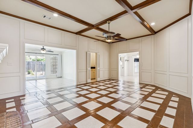 2324 Ridgewood, Bedford, TX 76021