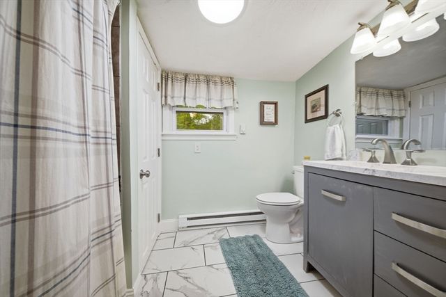 1582 Varnum Ave, Lowell, MA 01854