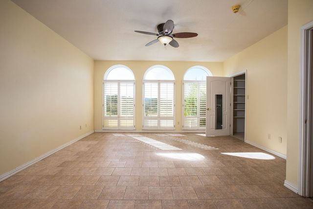 103 NW Mount Haven Dr, Kerrville, TX 78028