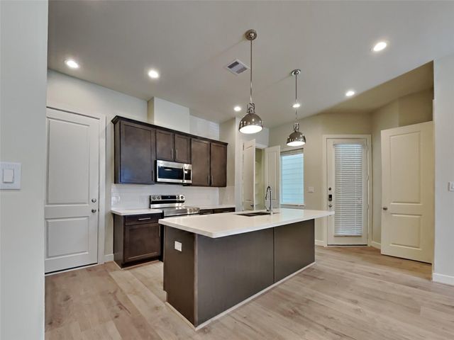 2604 James Madison Way, Houston, TX 77091