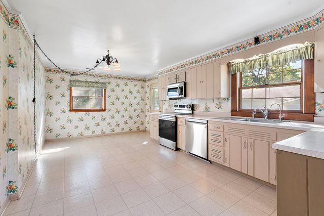 23614 S Ashland Avenue, Crete, IL 60417