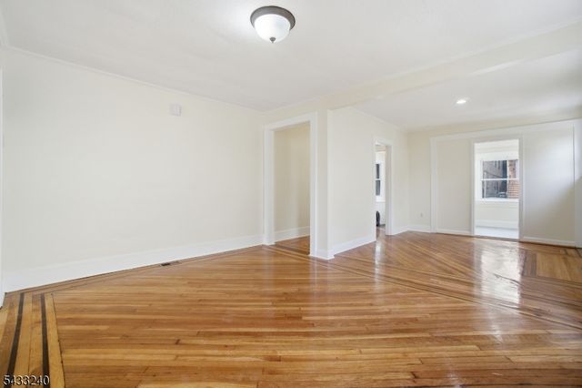 306 Smith St, Newark City, NJ 07106