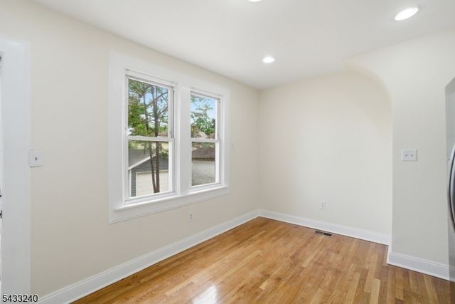 306 Smith St, Newark City, NJ 07106