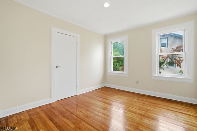 306 Smith St, Newark City, NJ 07106