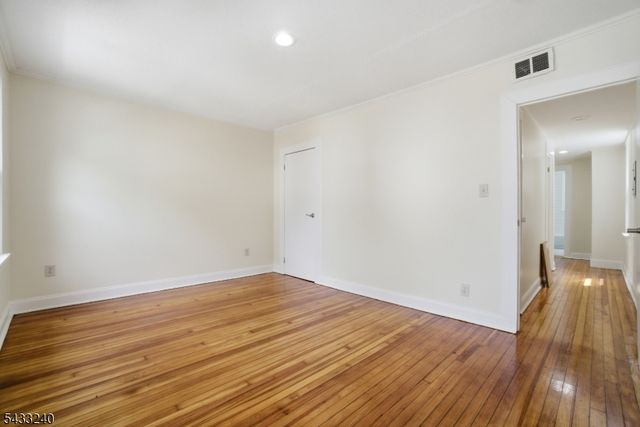 306 Smith St, Newark City, NJ 07106