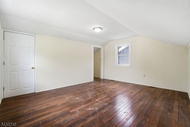 306 Smith St, Newark City, NJ 07106