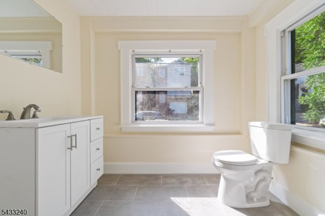 306 Smith St, Newark City, NJ 07106