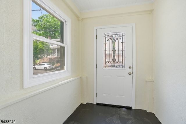 306 Smith St, Newark City, NJ 07106