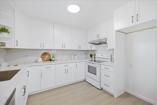 609 Gloria Court, San Mateo, CA 94401