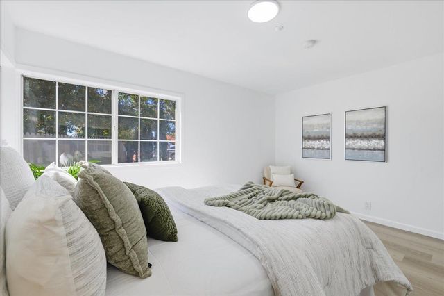 609 Gloria Court, San Mateo, CA 94401