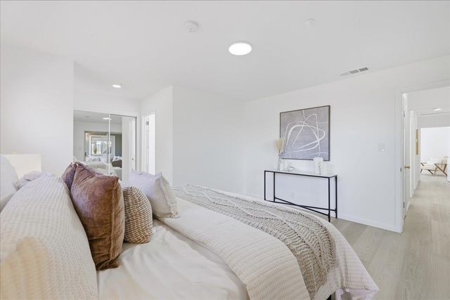 609 Gloria Court, San Mateo, CA 94401