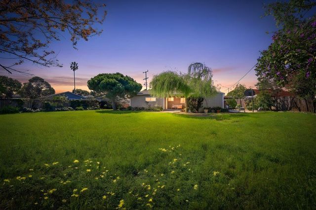 609 Gloria Court, San Mateo, CA 94401