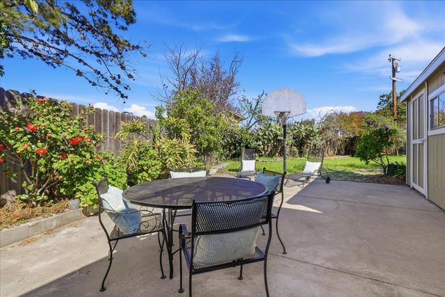 609 Gloria Court, San Mateo, CA 94401