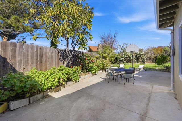 609 Gloria Court, San Mateo, CA 94401