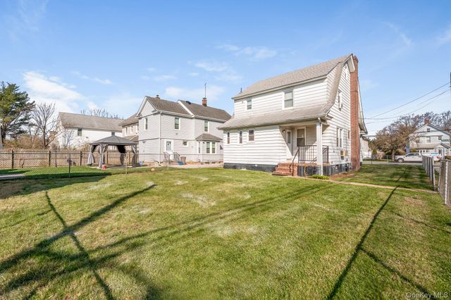 64 Thorne Avenue, Hempstead, NY 11550