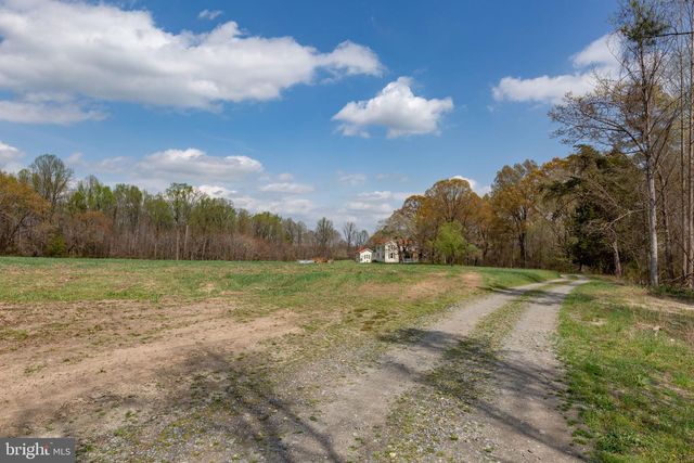 23205 CARNEAL LN, Ruther Glen, VA 22546