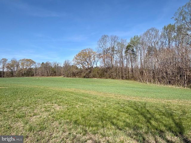 23205 CARNEAL LN, Ruther Glen, VA 22546
