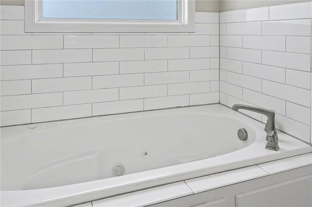 1115 Klein Court, Lawrence, KS 66049