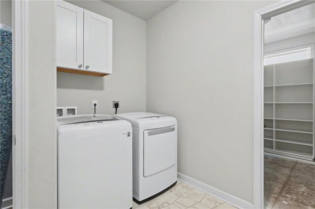 1115 Klein Court, Lawrence, KS 66049