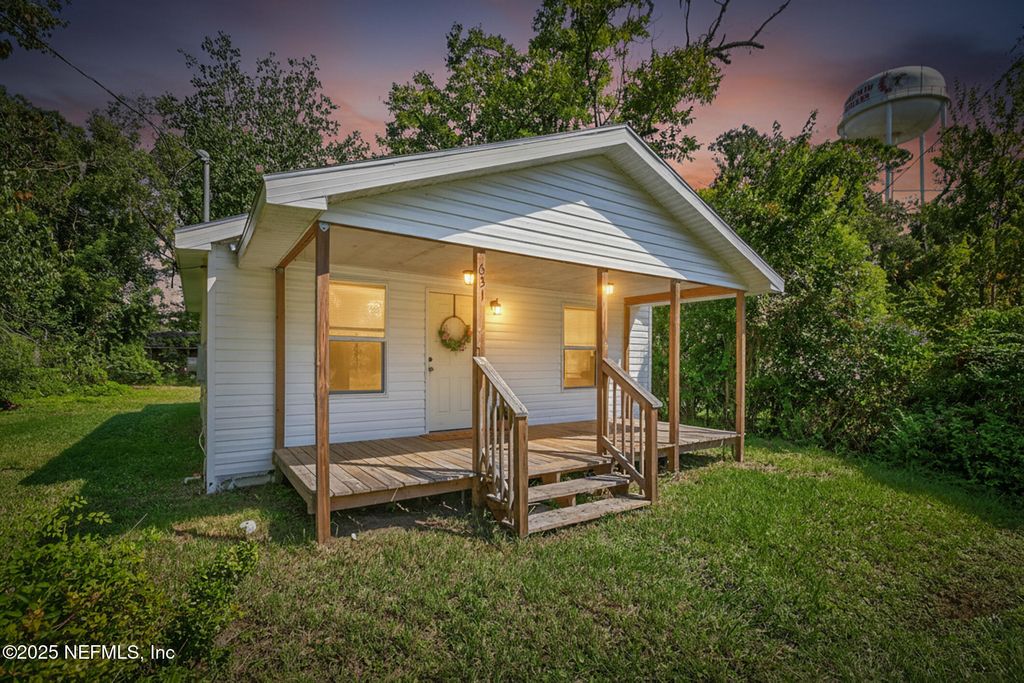 631 MOORE Street, Baldwin, FL 32234